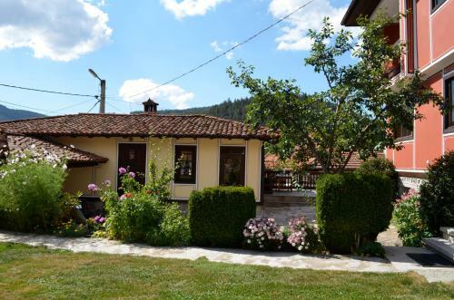 Hostal Guest House Lina
