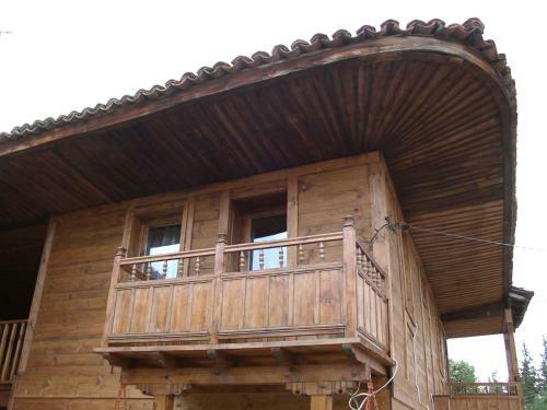 Hostal Sarafova Guest House
