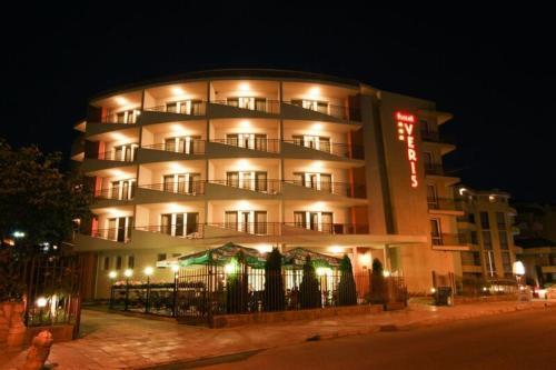 Hotel Veris