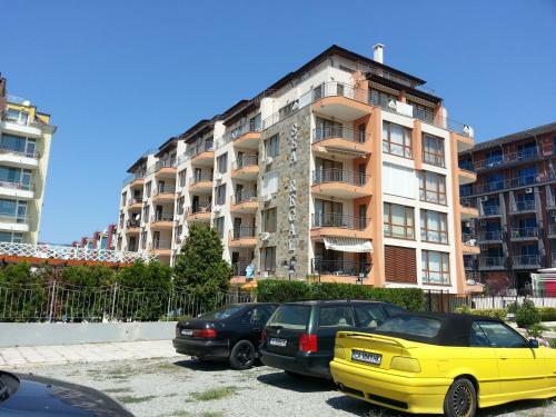 Menada Sea Regal Apartment