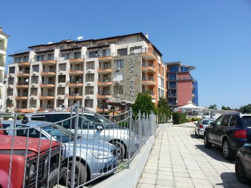 Menada Sea Regal Apartment