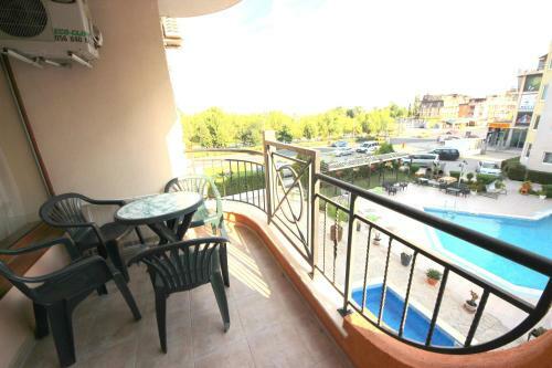 Menada Sea Regal Apartment