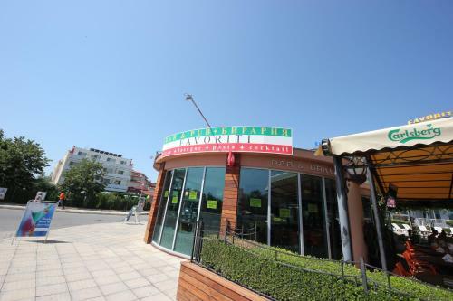 Menada Sea Regal Apartment