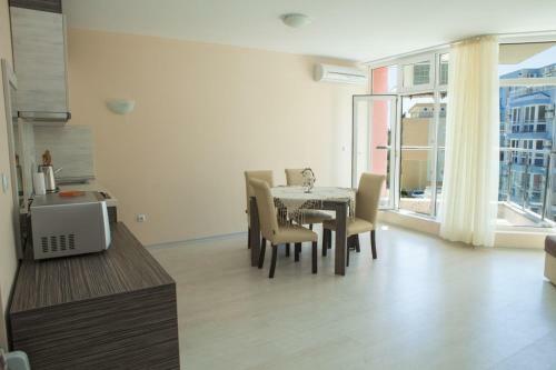 Aparthotel Mirena Rose Garden Family Studio