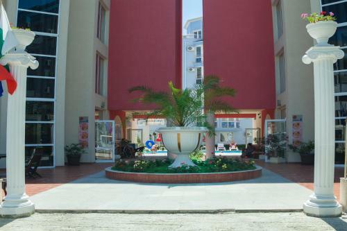 Aparthotel Mirena Rose Garden Family Studio