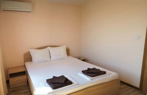 Moreto Luxury Apartments - Full Board