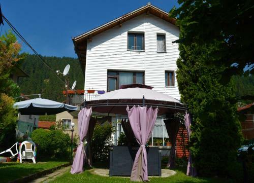 Hostal Nia Guest House