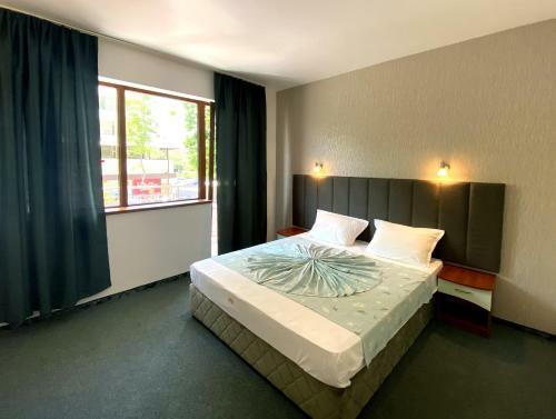 Hotel Opal