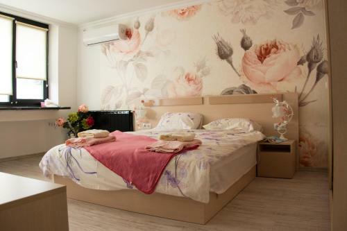 Silver Apartment