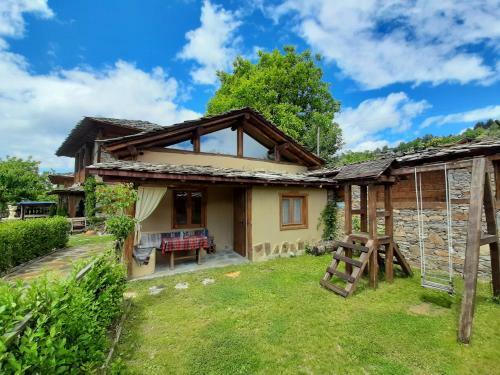 Hostal Skenderovata House