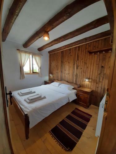 Hostal Skenderovata House
