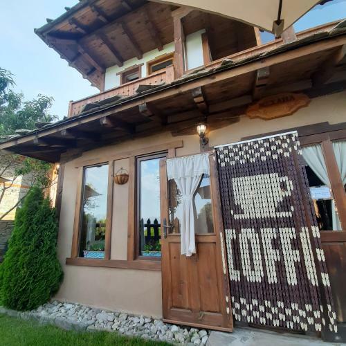 Hostal Skenderovata House