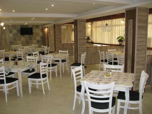 Estreya Residence Hotel And Spa