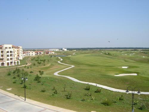 Golf Apartments