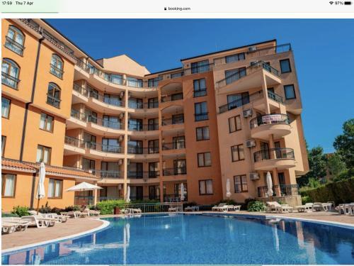 Efir 2 Apartment 8