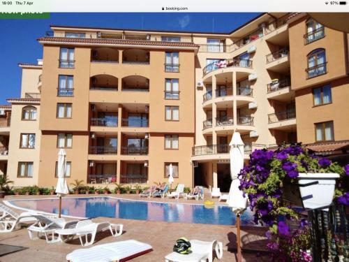 Efir 2 Apartment 8