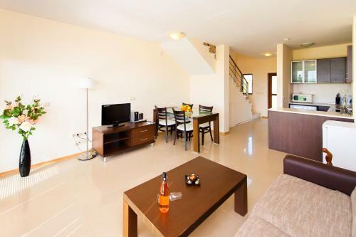Aparthotel Lighthouse Apartments And Villas