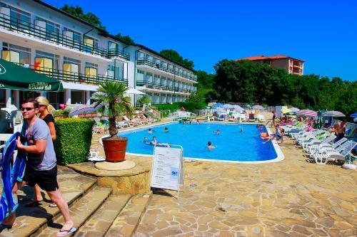 Kini Park Hotel All Inclusive