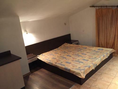 Hostal Paunovi Guest House