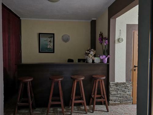 Hostal Paunovi Guest House