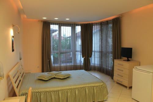 Hostal Stela Guest House