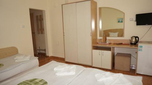 Hostal Borko Guest House