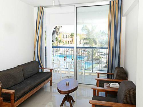 Tsokkos Holidays Hotel Apartments