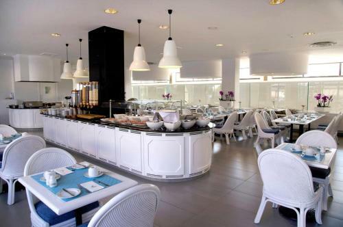 Palm Beach Hotel & Bungalows