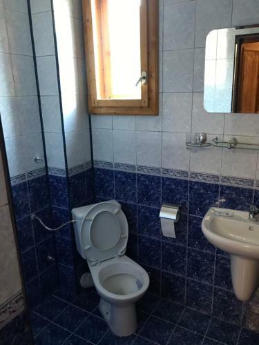 Hostal Mama Emiliya Guest House