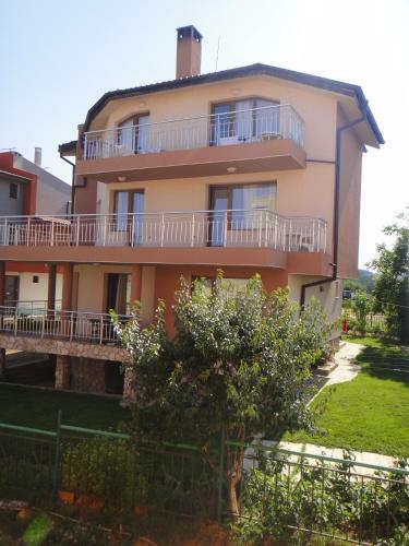 Hostal Zenith Guest House