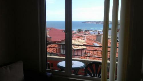 Hostal Guest House Polikseni