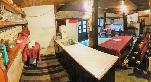 Dzhelepova Guest House- Pool Access
