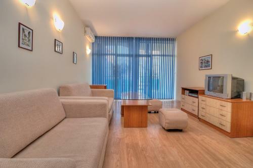 Apartments In Semiramida Gardens