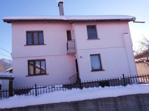 Hostal Guest House Ahp