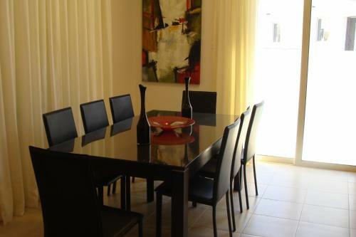 Polyxenia Isaak Luxury Villas And Apartments
