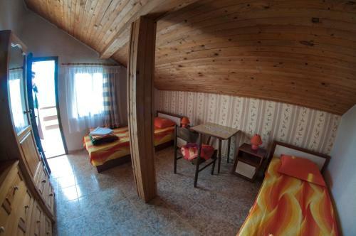 Hostal Sluncho Guest House