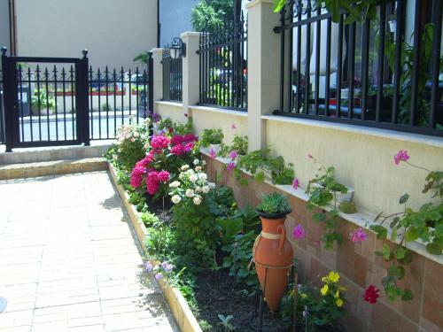 Hostal Vlasta Guest House