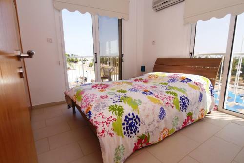 Maouris Villa