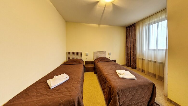 All Seasons Club Hotel