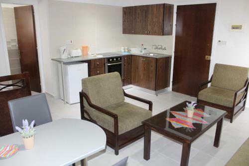 Petsas Apartments