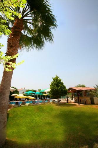 Petsas Apartments
