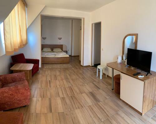 Hostal Ropotamo Guest House