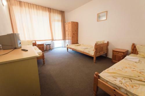 Hostal Ropotamo Guest House