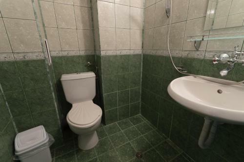 Hostal Ropotamo Guest House