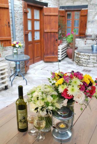 Agroturismo Vavla Rustic Retreat