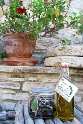Agroturismo Vavla Rustic Retreat