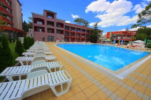 Menada Zornitsa Apartments