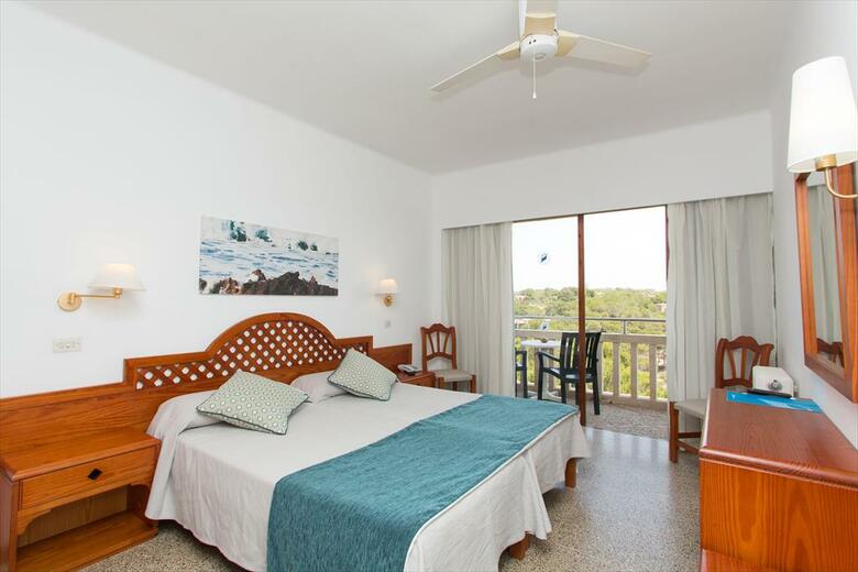 Pinos Playa Hotel