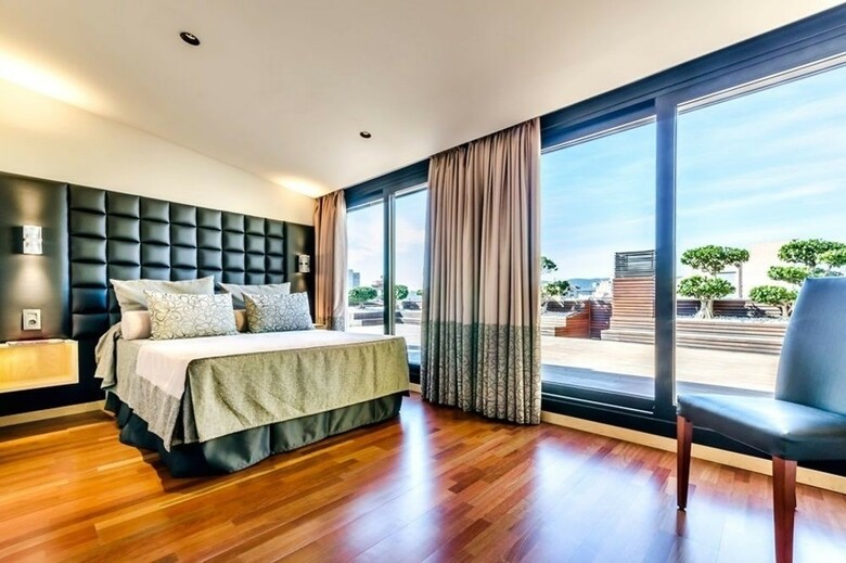 Hotel Sansi Diputacio