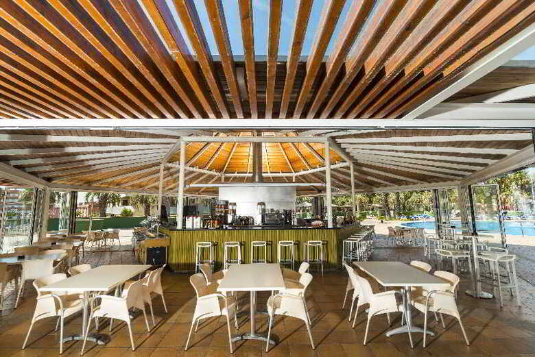 Aparthotel Costa Encantada